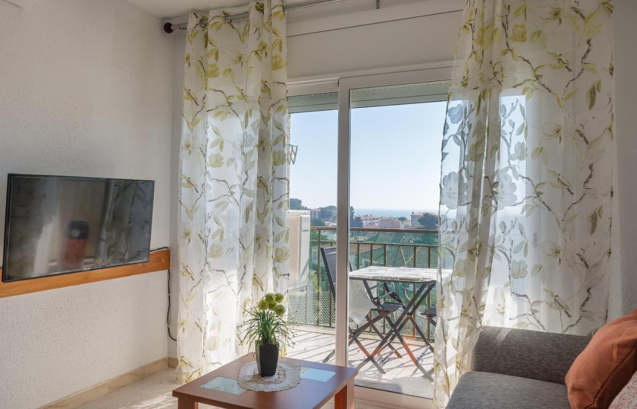 Chez Ana Apartment Комаруга Екстериор снимка